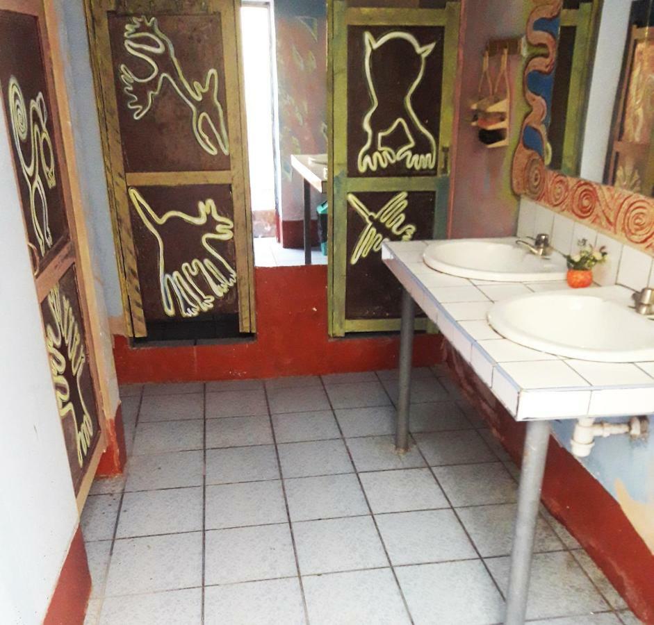 Mama Chelita Hotel Nazca Bagian luar foto